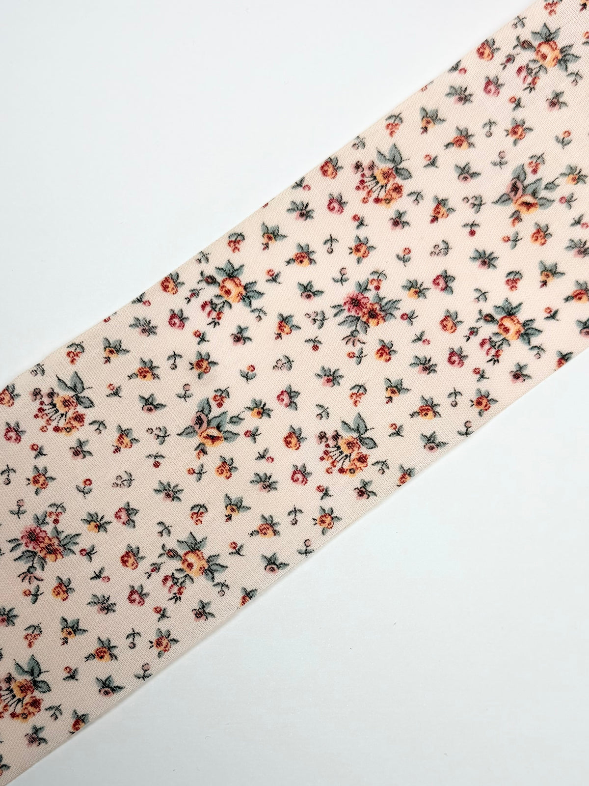 2.75in Vintage Cream Floral