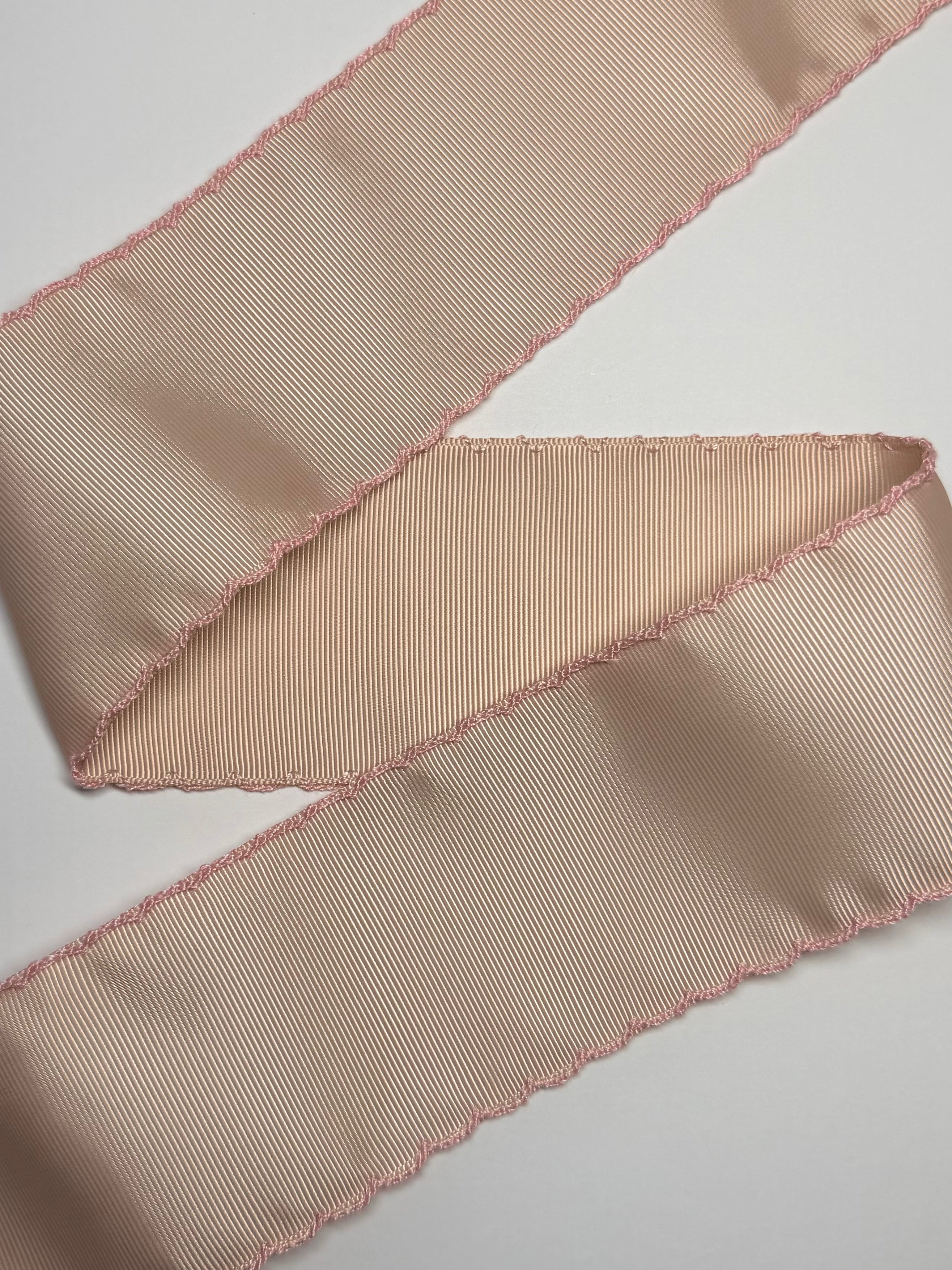 2.5in Vanilla w/ Wild Rose Moonstitch