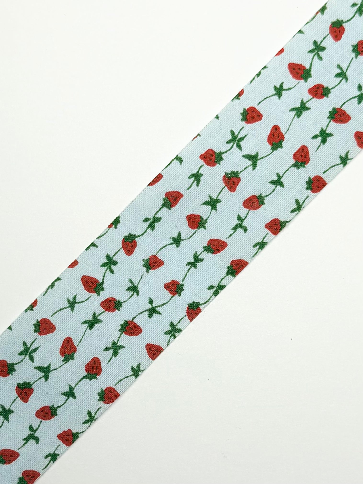 1.25 Vintage Light w/ Strawberry Vine